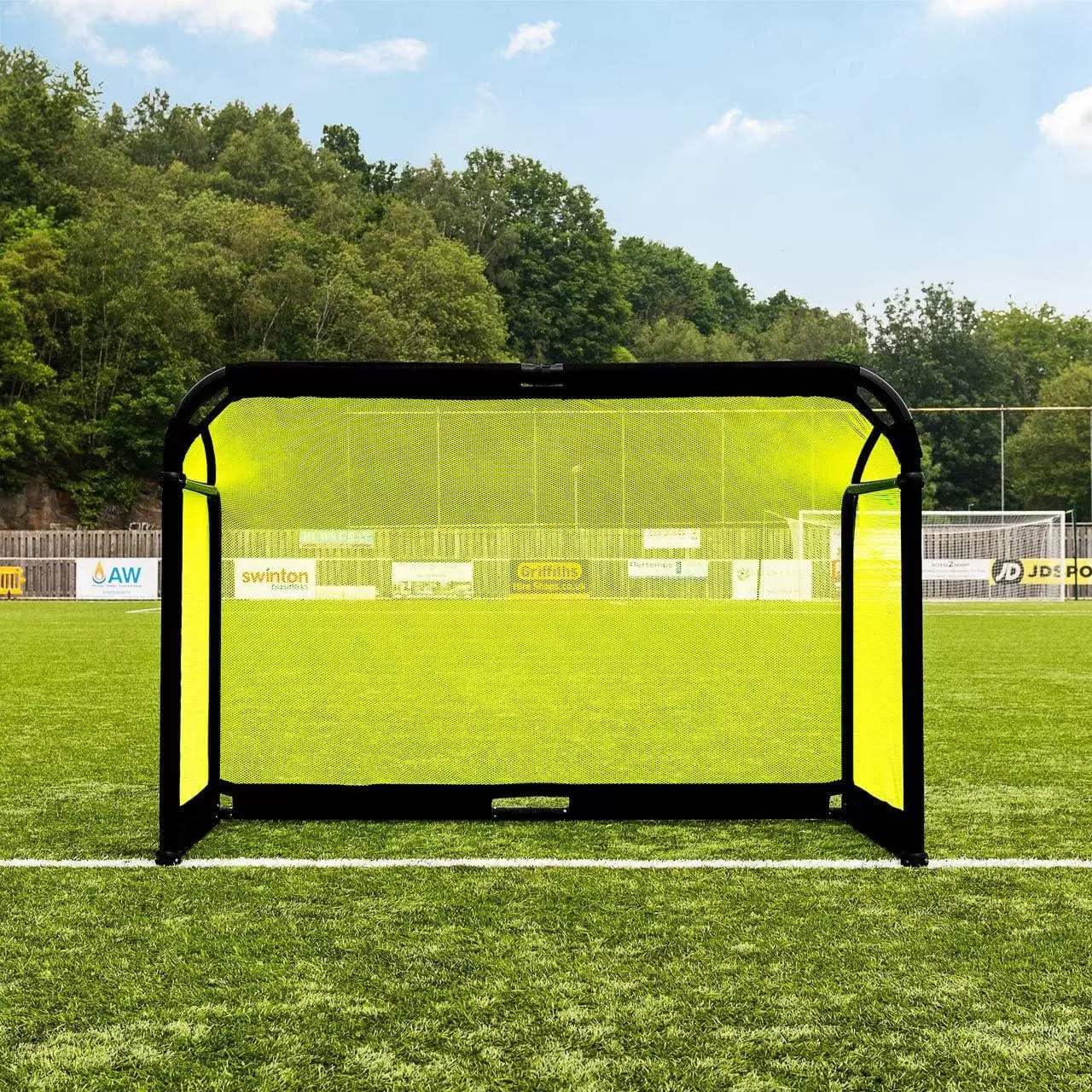 Faltbares Fu&szlig;balltor aus Aluminiumrohr